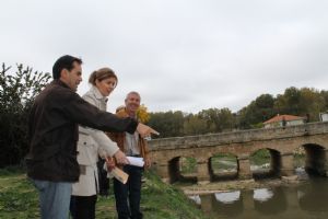 LA SUBDELEGADA DEL GOBIERNO VISITA VENIALBO.